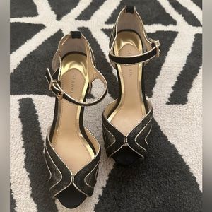 Gianni Bini black and gold heels with fur detail- Size 7